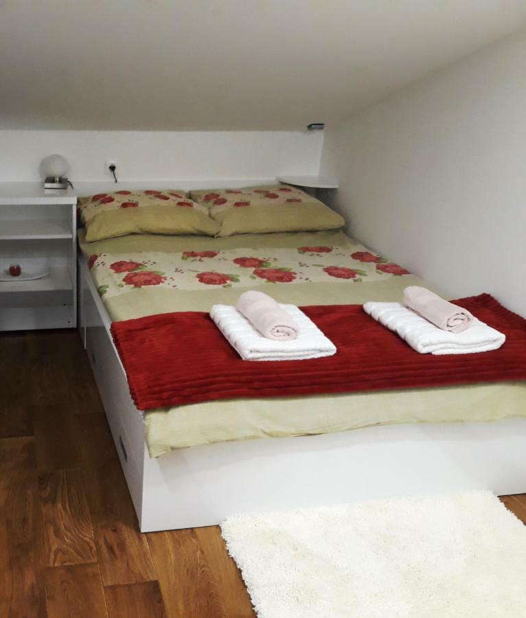 הוילה סבטי מרטין נה מורי Kuca Za Odmor "Nedeljko"/ Holliday Hause "Nedeljko" מראה חיצוני תמונה